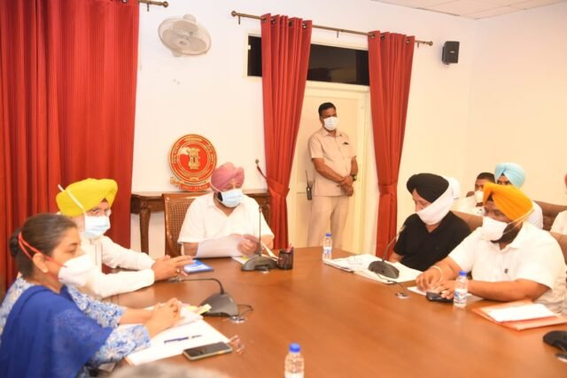 PUNJAB CM TO MEET GADKARI TO RESOLVE ISSUE OF COMPENSATION TO FARMERS