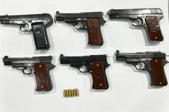 पंजाब पुलिस ने दिया हथियारों के तस्करों को बड़ा झटका