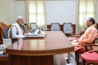 पीएम मोदी से मिले हरियाणा बीजेपी के प्रदेश अध्यक्ष मोहन लाल बड़ौली