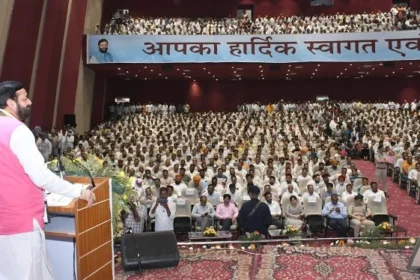 मुख्यमंत्री ने छोटी सरकारों को दी कई "नायाब सौगातें"