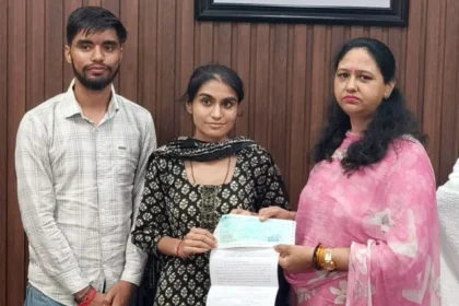 सीएम ने कर्ज में डूबे किसान को तुरंत पहुंचाई आर्थिक सहायता