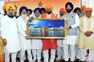 सीएम सैनी से सिख समाज के प्रतिनिधियों ने की मुलाकात