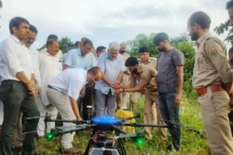 30 हेक्टेयर जंगल में ड्रोन के माध्यम से विभिन्न प्रकार के बीजों का छिड़काव