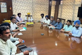 बिजली मंत्री ने की P.S.P.C.L. अधिकारियों के साथ बैठक