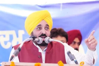 मान ने भारतीय हॉकी टीम के कप्तान से फोन पर की बात