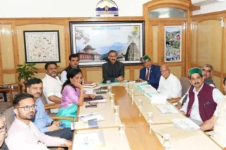 मेडिकल कॉलेजों में दी जाएंगी विश्व स्तरीय स्वास्थ्य सेवाएं - सीएम