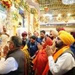 राज्यपाल और सीएम श्री हरमंदिर साहिब और श्री दुर्ग्याणा मंदिर में हुए नतमस्तक