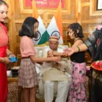 विभिन्न संगठनों ने राज्यपाल के साथ मनाया रक्षा बंधन