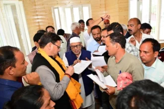 सीएम ने किया मुख्यमंत्री कैंप, सुनी लोगों की समस्याएं