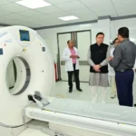 सीएम ने चंपावत में किया सीटी स्कैन मशीन का लोकार्पण