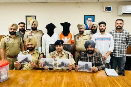 हथियार तस्करी मॉड्यूल का भंडाफोड़, हथियार व हवाला राशि बरामद