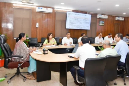 मुख्य सचिव ने कलेक्शन सेंटरों पर रिपोर्ट की तलब