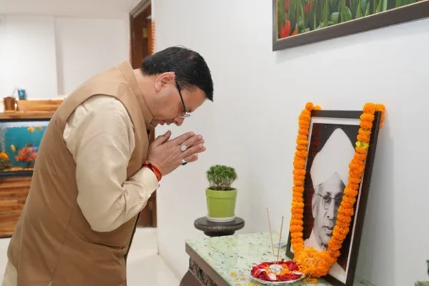 सीएम धामी ने दी शिक्षक दिवस की बधाई
