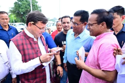 सीएम धामी ने सुनी जमसस्याएं