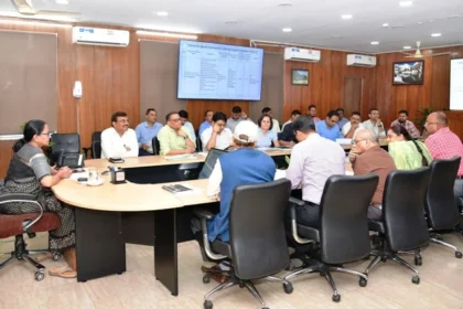 सीएस ने पूंजी निवेश के मुद्दे पर की विशेष बैठक