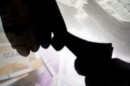 सीबीआई ने प्रिंसिपल को रिश्वत लेते किया गिरफ्तार