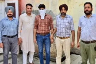 रिश्वत लेते थाने का मुख्य मुंशी काबू