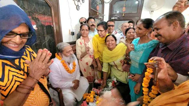 विज ने हुड्डा पर ईवीएम को लेकर साधा निशाना