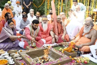 सीएम नायब सिंह सैनी को पूज्य संतों ने दिया आशीर्वाद