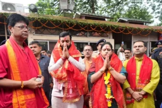 सीएम सैनी ने गुवाहाटी के मां कामाख्या मंदिर में की पूजा-अर्चना