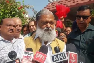 हरियाणा में कांग्रेस की हार से बौखला चुके है खड़गे - विज