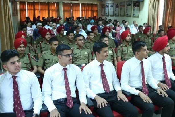 M.R.S.A.F.P.I.के 20 कैडेट N.D.A. और T.E.S.की मेरिट सूची में