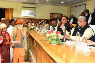 मंत्री पंवार ने की जिला लोक संपर्क एवं परिवेदना समिति की बैठक