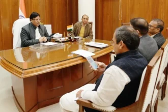 विकास से जुड़े कार्य समय पर पूरे किए जाएं - मंत्री