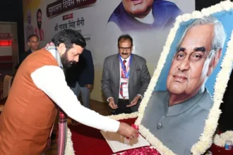 सीएम ने राज्य स्तरीय सुशासन दिवस समारोह में की शिरकत