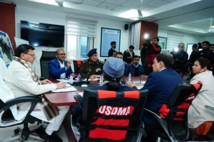 सीएम ने माणा के पास हुए हिमस्खलन की ली जानकारी