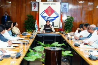 सीएम ने दिए प्राकृतिक जल स्रोतों के संरक्षण के निर्देश