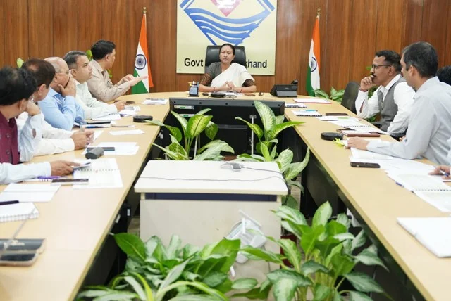 सीएस ने एचपीसी में विभिन्न प्रस्तावों को दिखाई हरी झंडी