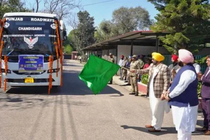 स्कूल प्रिंसिपल लेंगे सिंगापुर में ट्रेनिंग, सीएम ने बैच को दिखाई हरी झंडी