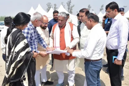 मंत्री पवार ने पीएम दौरे से जुड़ी तैयारियों का लिया जायजा