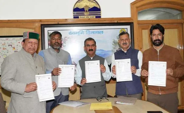 सीएम ने हल्दी खरीद के लिए पंजीकरण प्रपत्र जारी किया