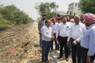 कैबिनेट मंत्री ने किया 'डिच ड्रेन' के विकास कार्यों की समीक्षा