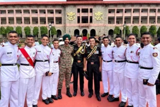 जनरल वी.के. सिंह ने एनडीए की परेड का किया निरीक्षण