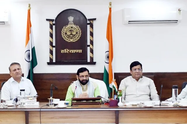 नागरिक अब ऑनलाइन ट्रैक कर सकेंगे कचरा वाहनों की लाइव लोकेशन
