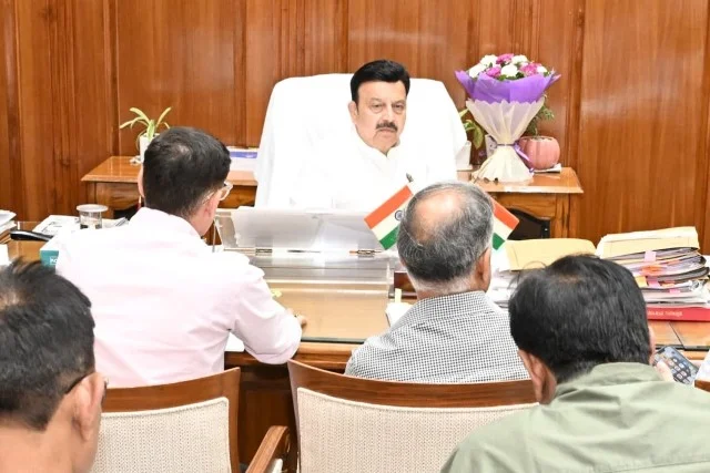 KMP एक्सप्रेसवे पर तेज होगा पेड़ लगाने का काम