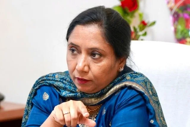 अश्लील सामग्री पर डॉ. बलजीत कौर ने उठाए सवाल