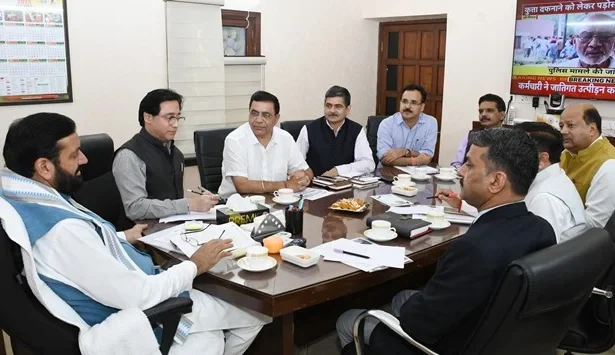 रोजगार बढ़ाने को सैनी ने कुलपतियों को दिए निर्देश
