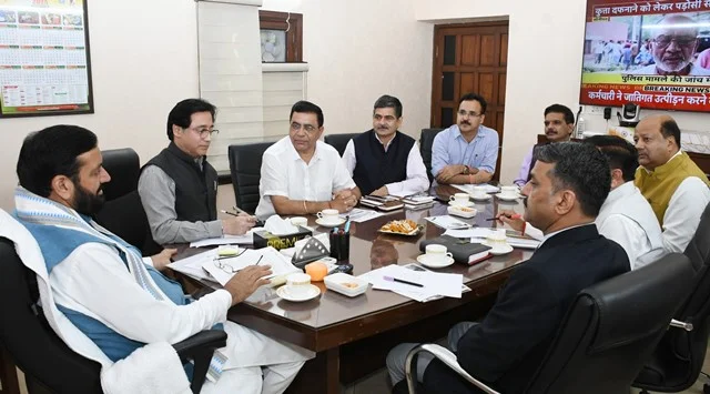 रोजगार बढ़ाने को सैनी ने कुलपतियों को दिए निर्देश
