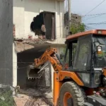 लुधियाना प्रशासन ने ढहाई तस्करों की अवैध संपत्तियां