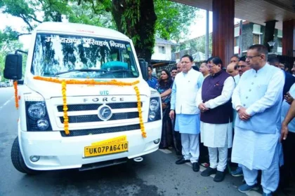 उत्तराखंड में शुरू हुईं 20 एसी टैम्पो ट्रेवलर सेवाएं