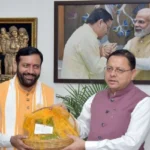 नायब सैनी ने धामी से निवास पर की मुलाकात