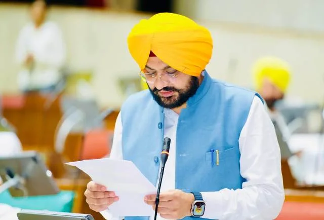 पंजाब में अब आसान होगा कारोबार, श्रम मंत्री ने घोषित किए कानूनी बदलाव