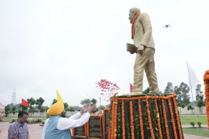 शहीद ऊधम सिंह के पैतृक गांव में भव्य समारोह
