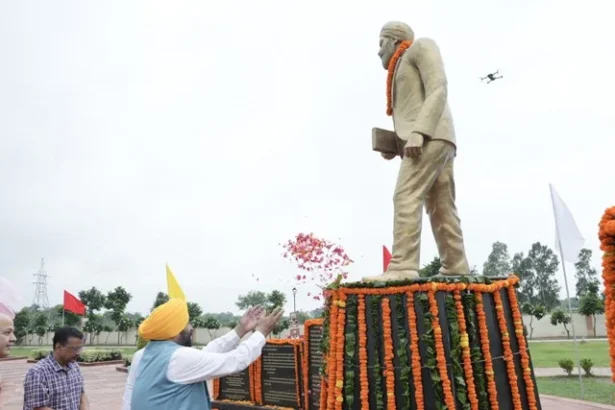शहीद ऊधम सिंह के पैतृक गांव में भव्य समारोह