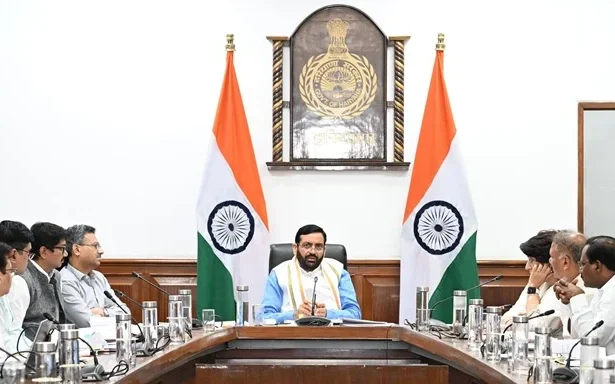 नागरिकों को आधुनिक सुविधाएं देने के लिए तेजी से पूरी हों परियोजनाएं - सैनी