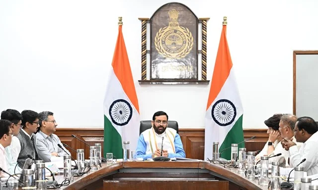 नागरिकों को आधुनिक सुविधाएं देने के लिए तेजी से पूरी हों परियोजनाएं - सैनी